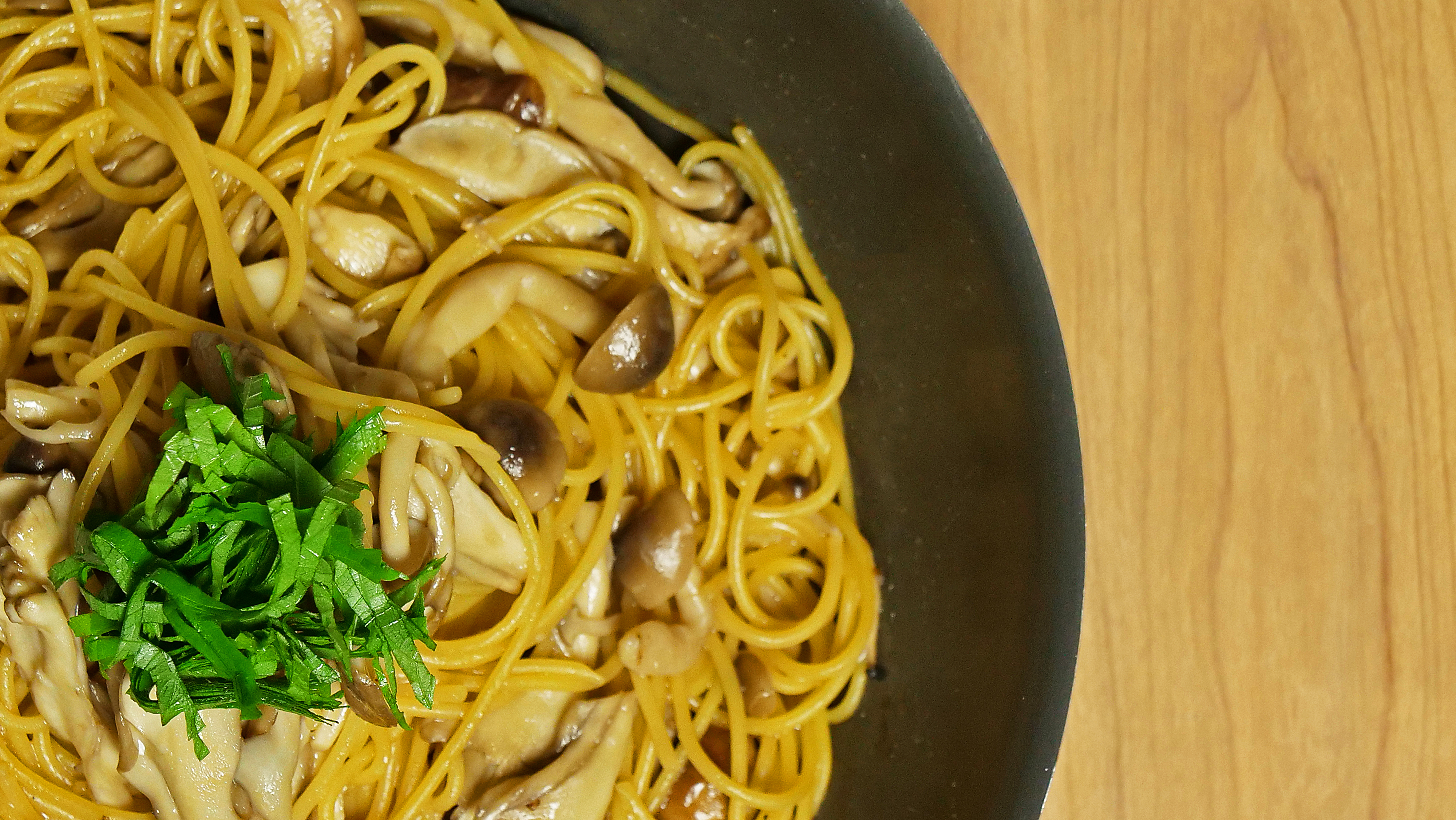 フライパンひとつ ショップ パスタ きのこ