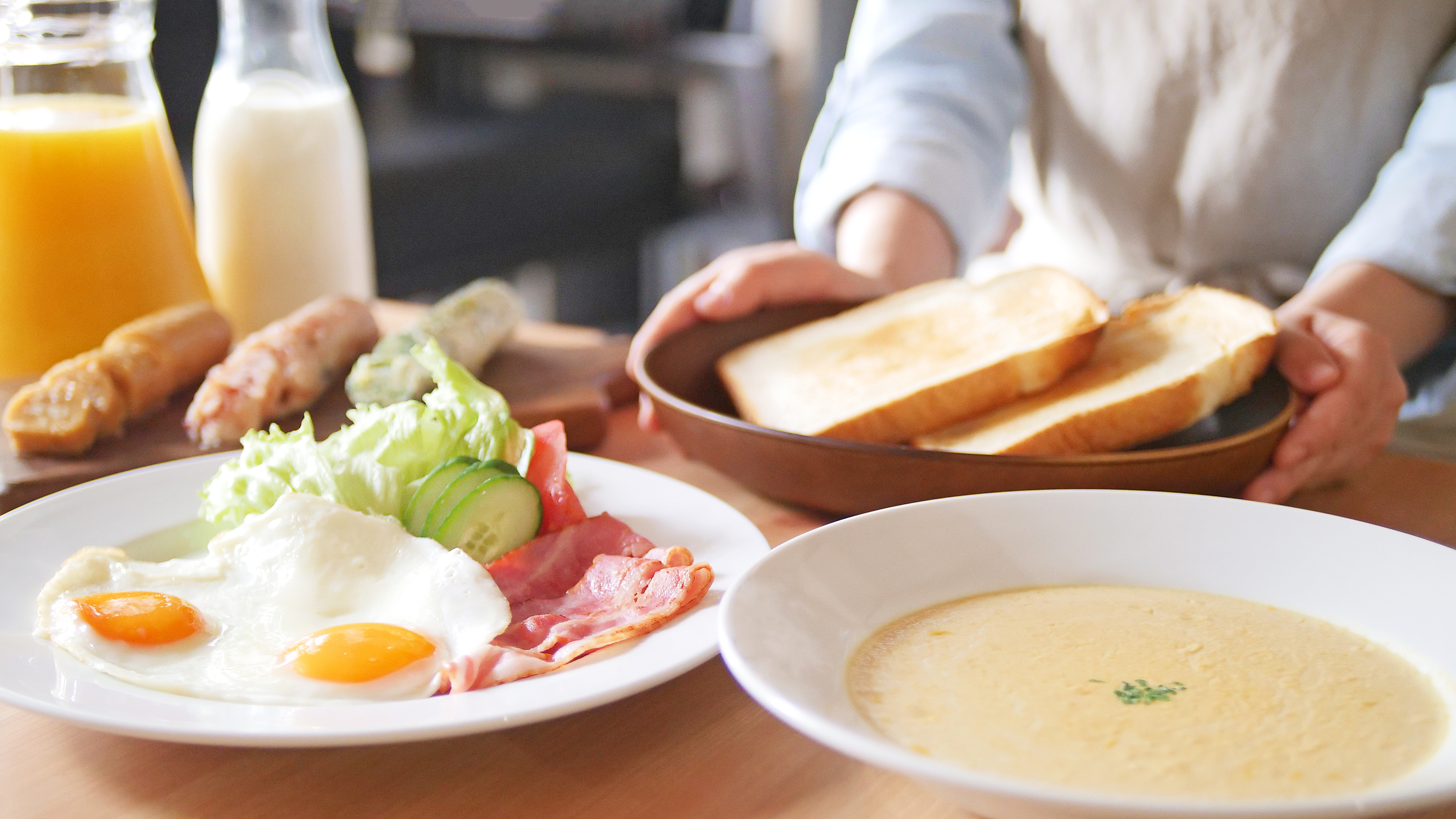 こんな朝を迎えたい！癒やされる「理想の洋食朝ごはん♡」 | Party Kitchen